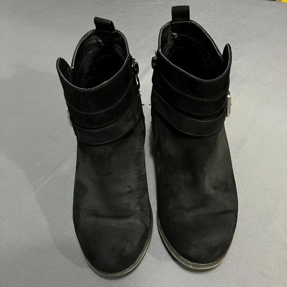 Torrid Black Faux Suede‎ Buckle Ankle Boots Block Heel Wide Width 7.5WW Chic